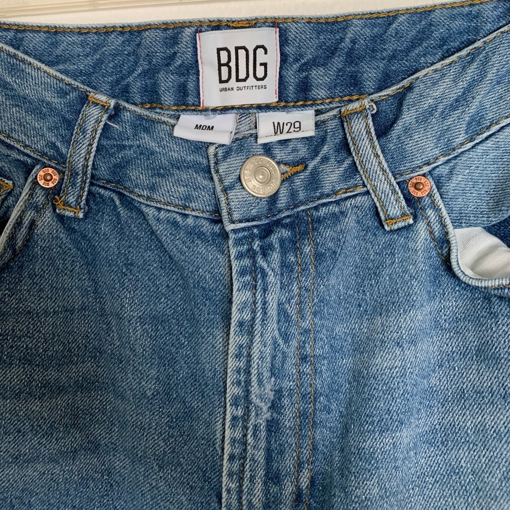 High wasted boyfriend jeans